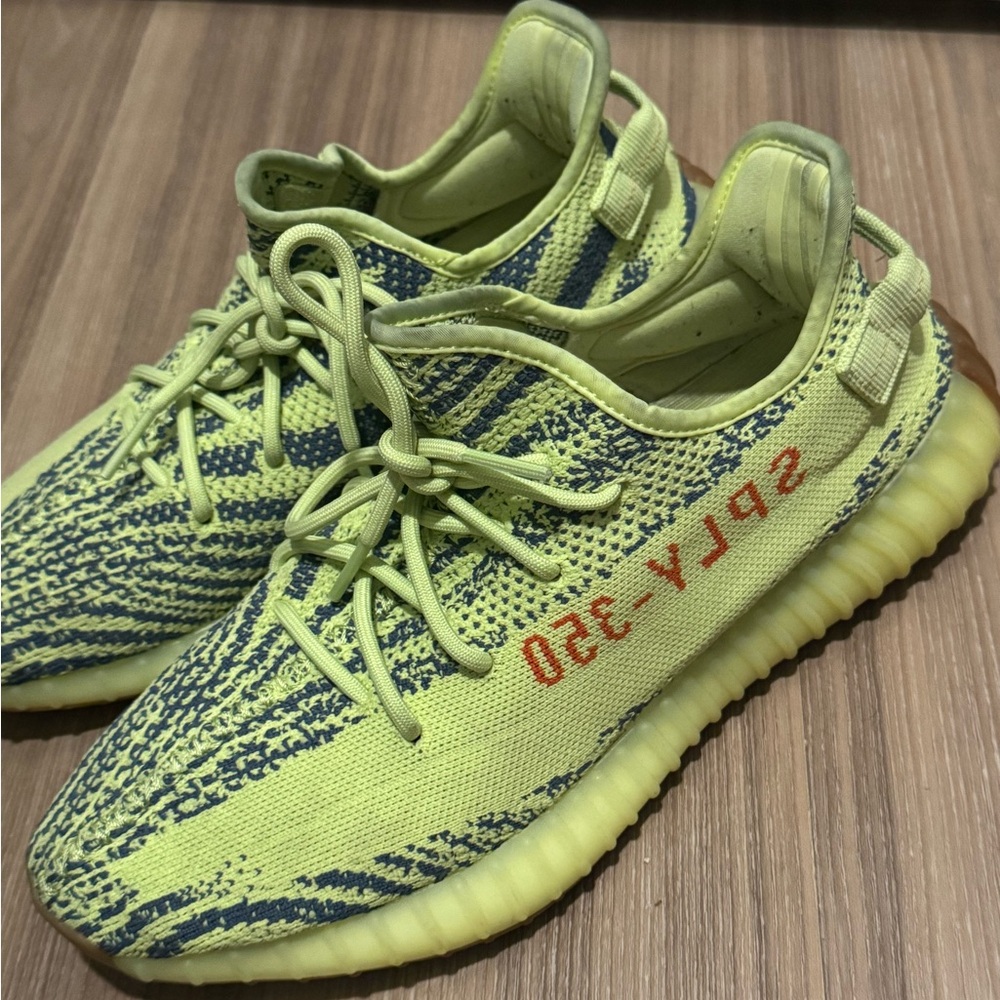 Adidas Yeezy Boost 350 V2 Sneakers